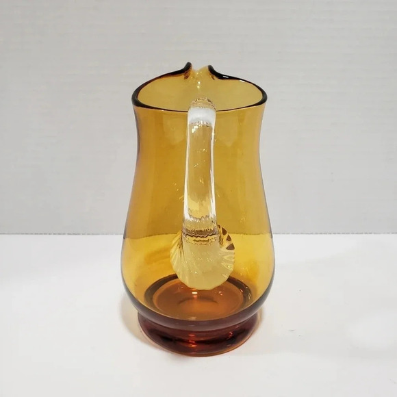 Vintage set if 2 Amber Glass Pitchers. - Picture 3 of 13
